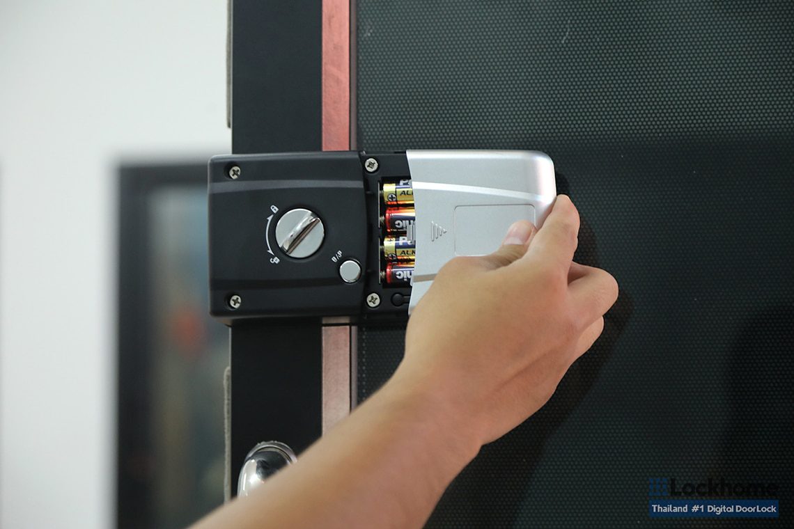 กลอนประตูดิจิตอล Lockhome