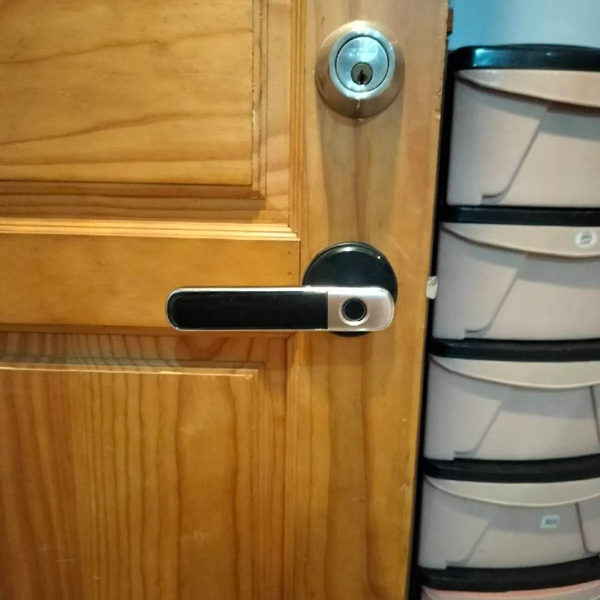 กลอนประตูดิจิตอล WoodyLock รุ่นก้านโยก