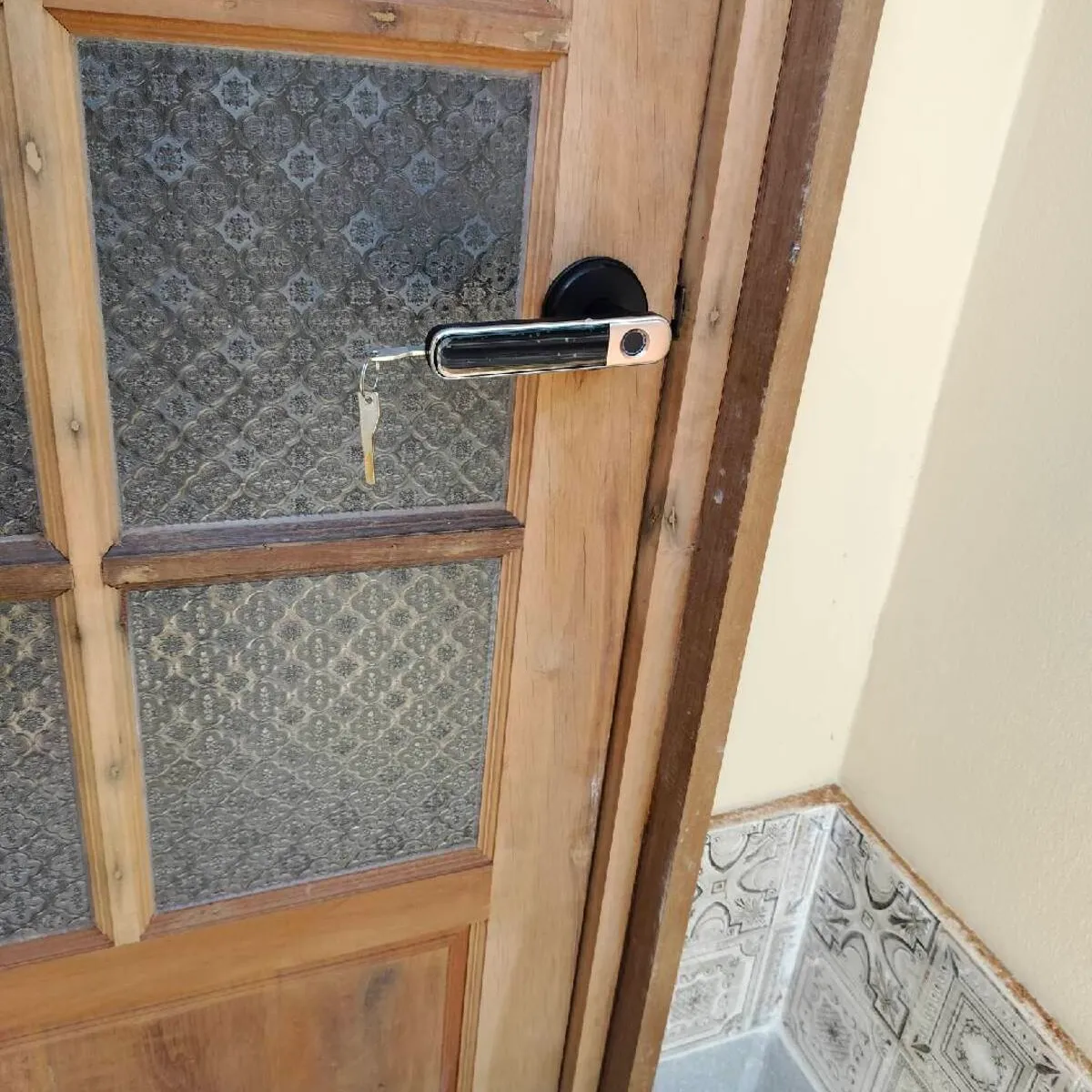 กลอนประตูดิจิตอล WoodyLock รุ่นก้านโยก